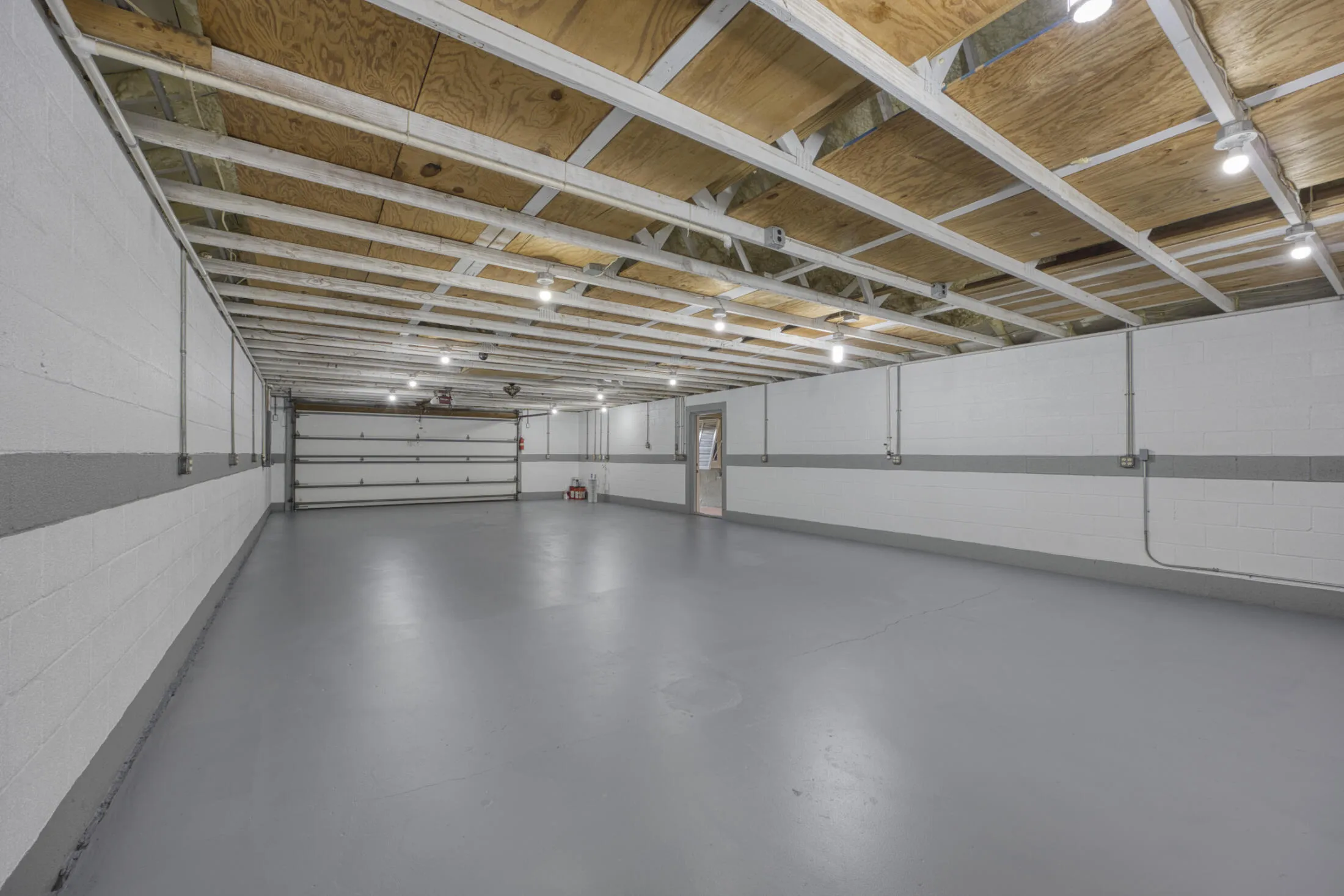 GARAGE TO FRONT GARAGE DOOR