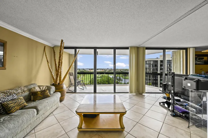 Condo 7