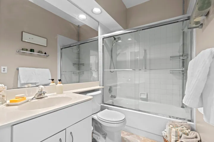 Bathroom #2