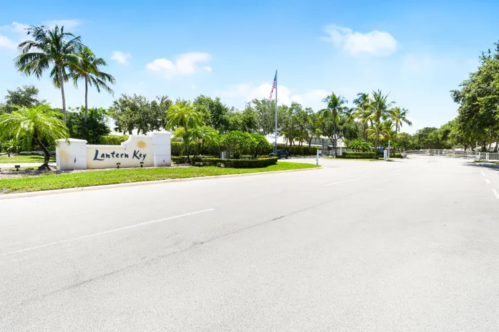 Lantern Key community entrance with a decorative monument sign