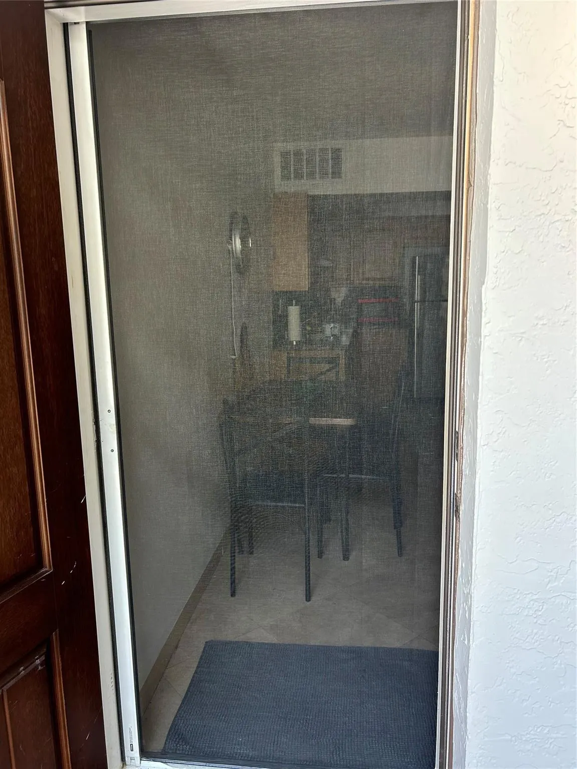 Screen door!