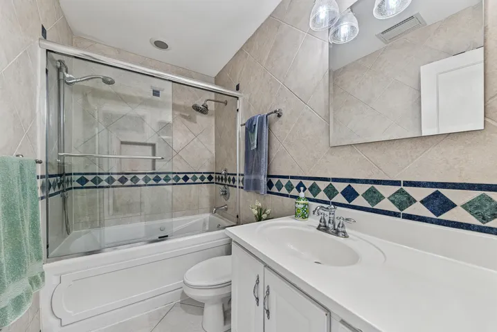 2nd Bathroom