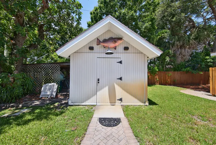 Shed
