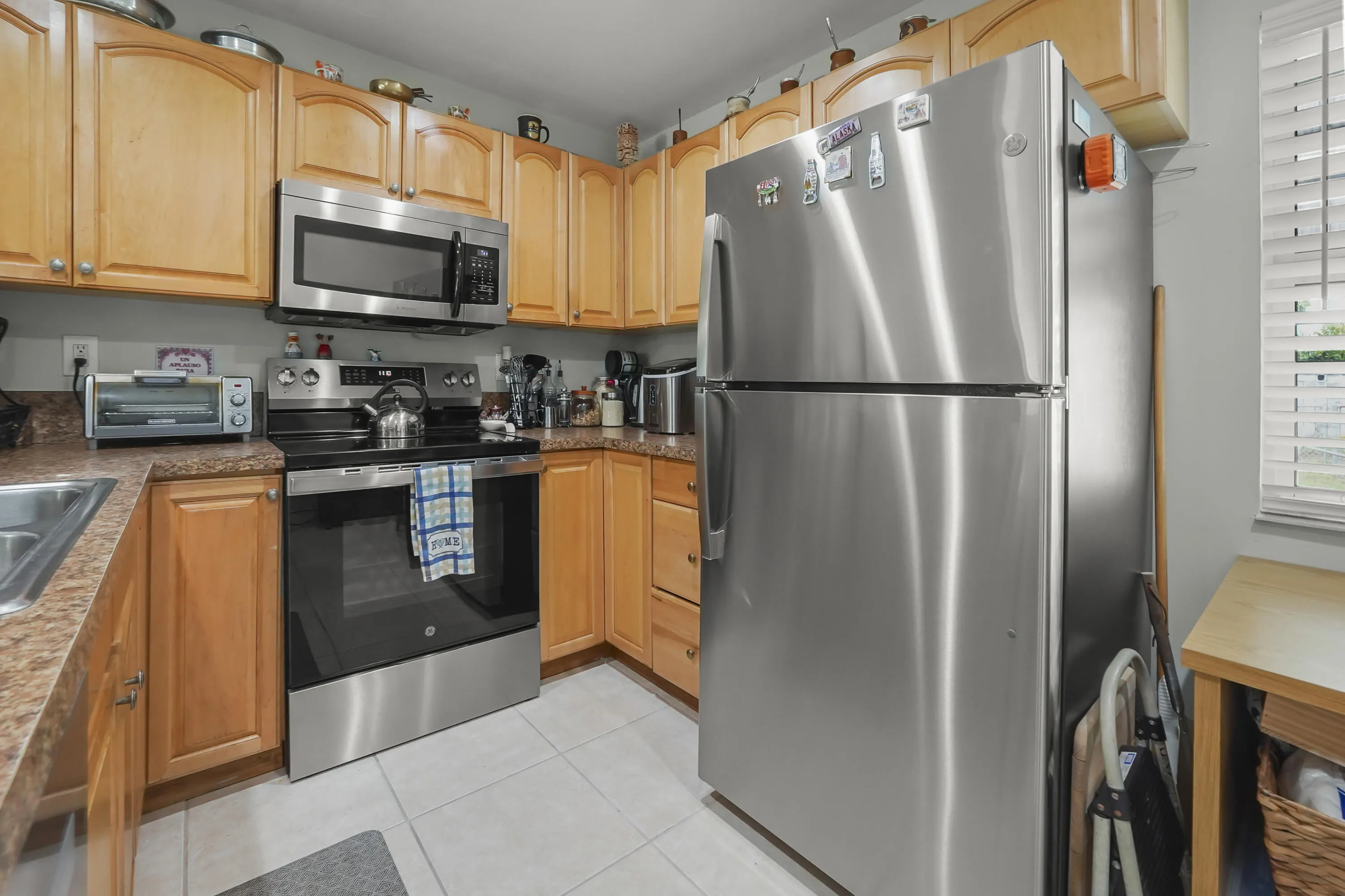 09 Kitchen 02