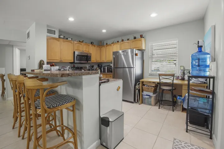11 Kitchen 04
