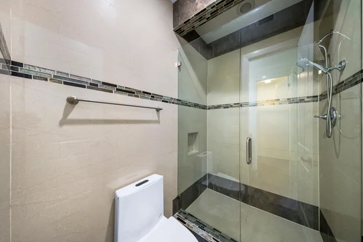 LG106727-MLS