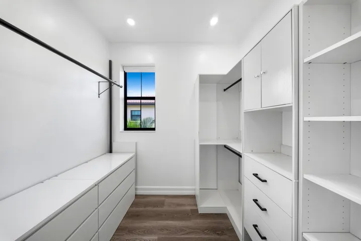 LG106684-MLS
