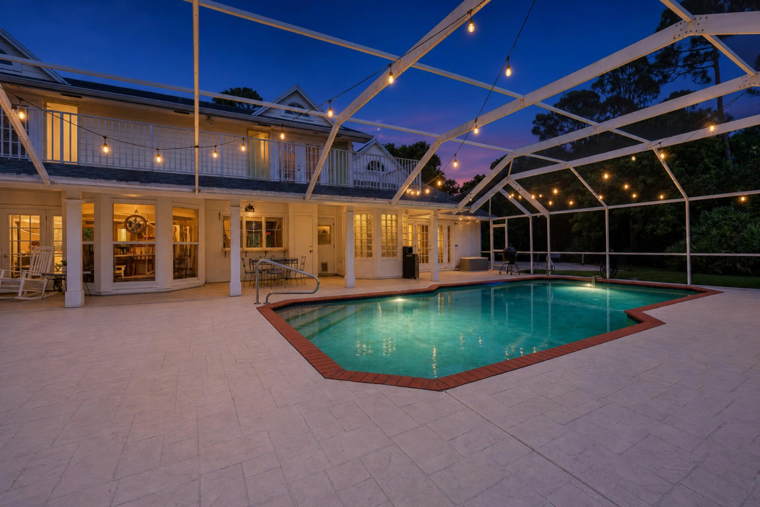 Screened-In Pool