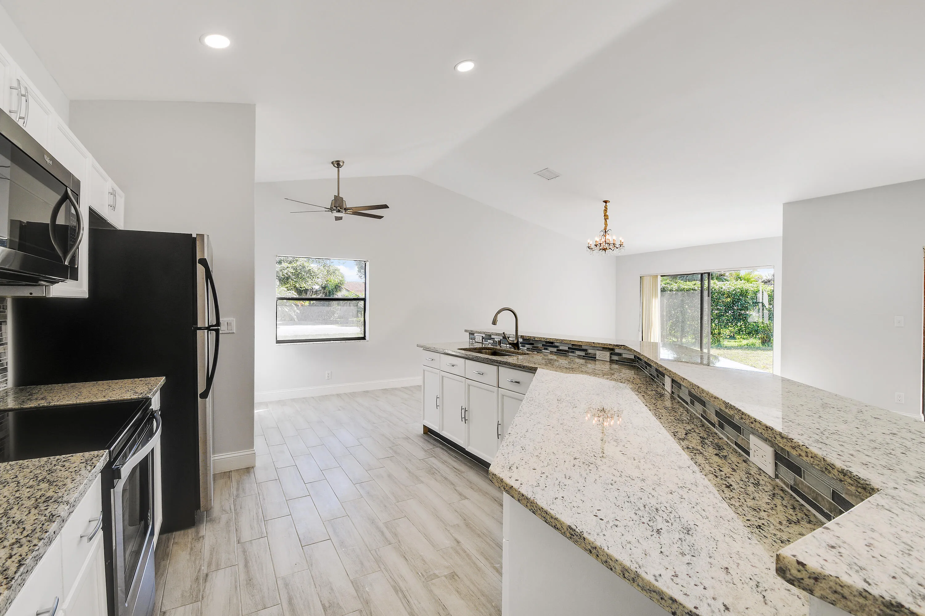 9-Kitchen 6