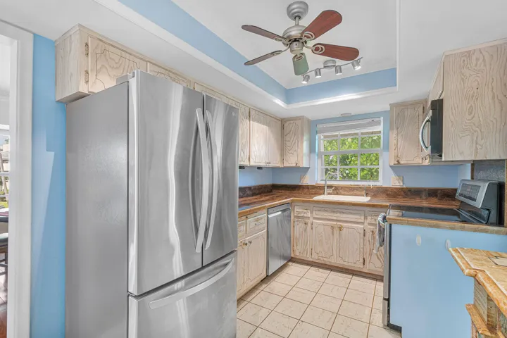 Kitchen with newer LG appliance package
