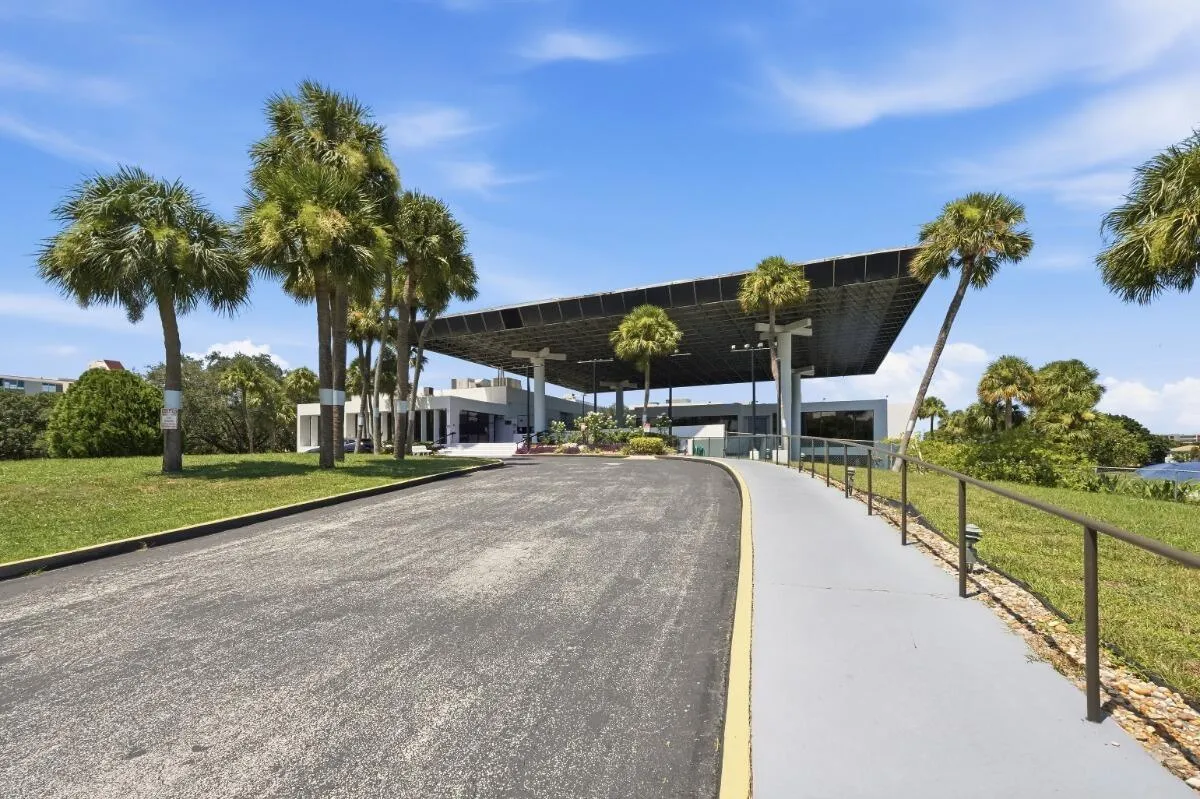 Ramp to drive or walk up to the clubhouse.