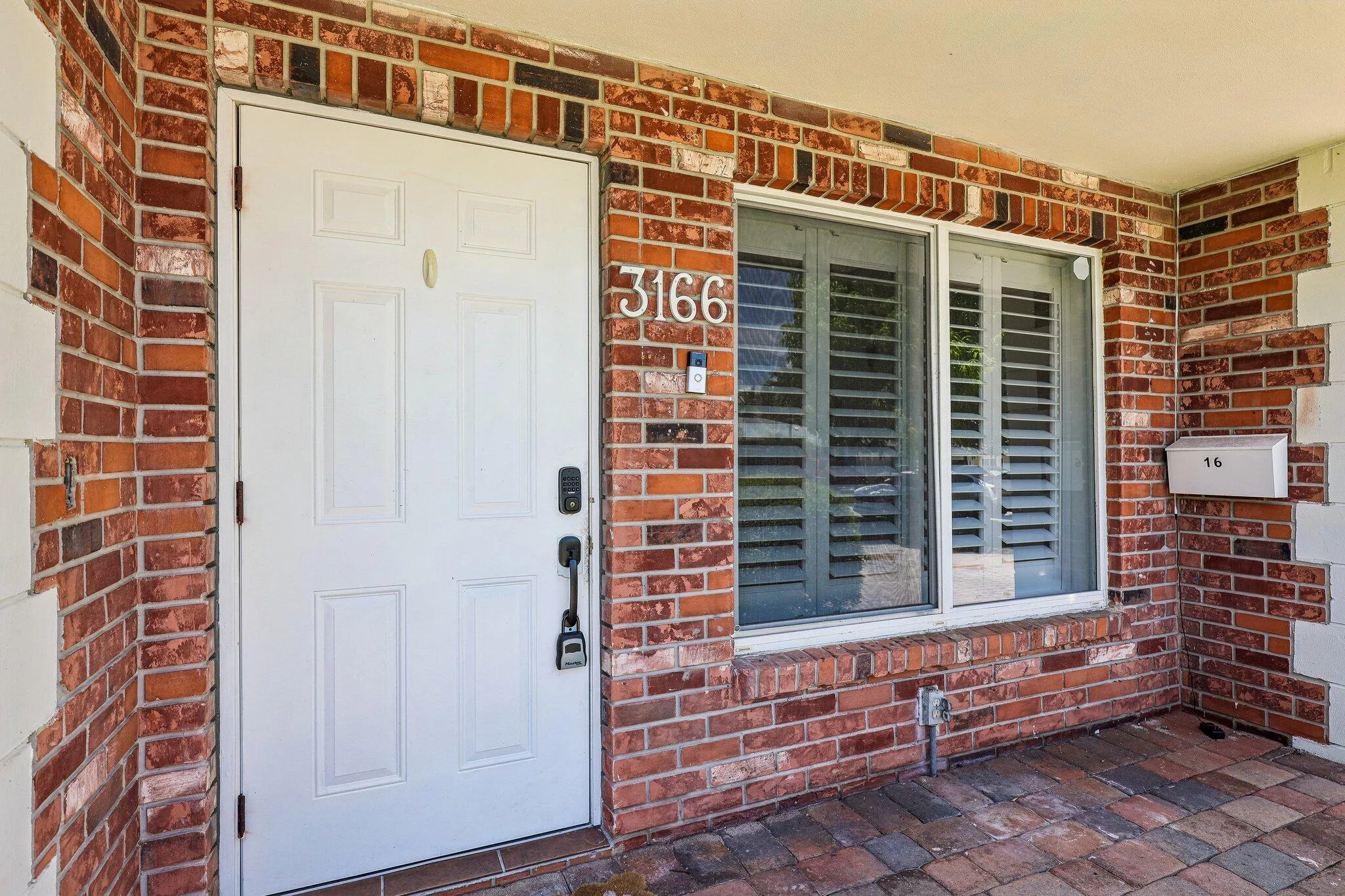 5-web-or-mls-NW 68th St-S2207-005