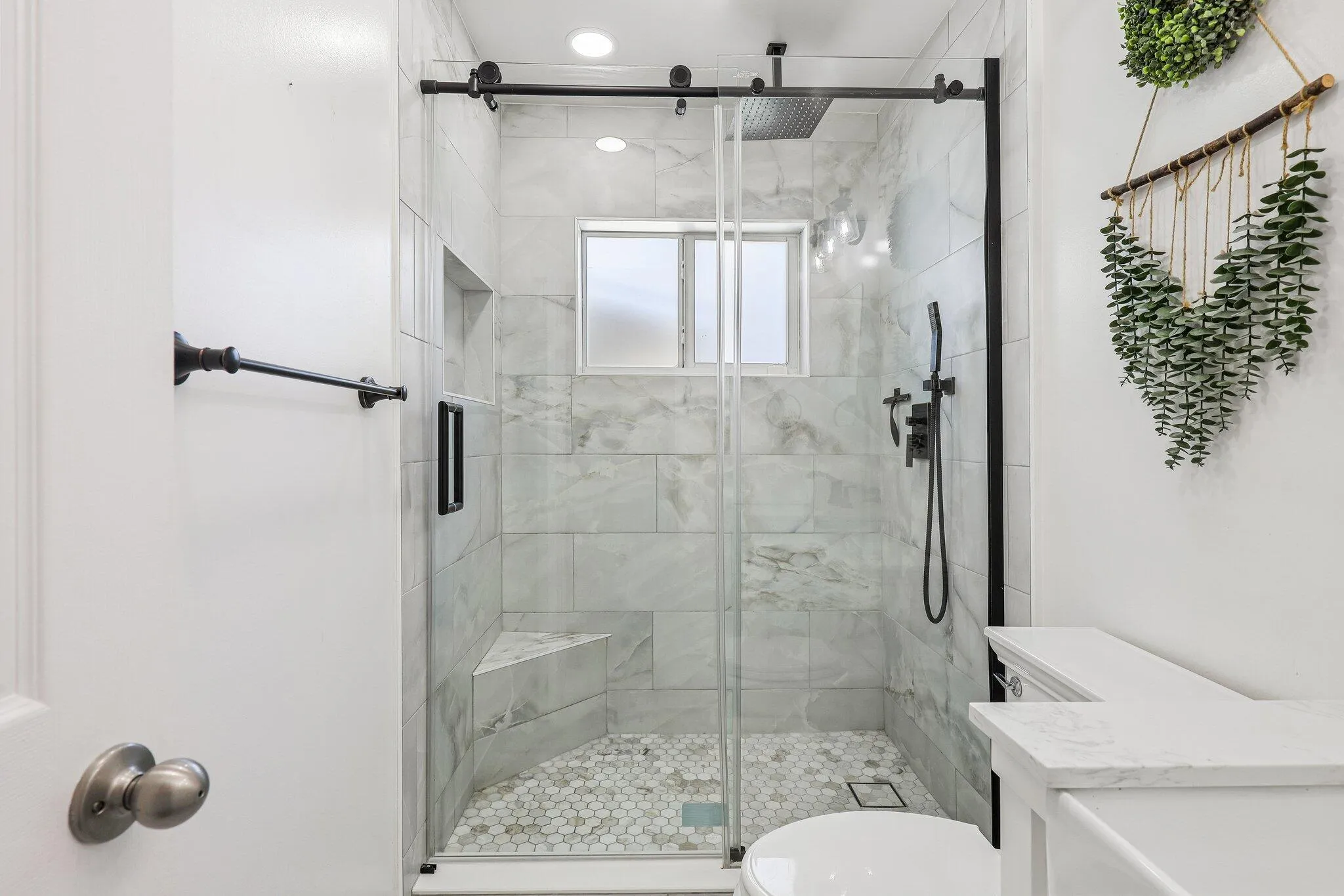 25-web-or-mls-NW 68th St-S2207-025