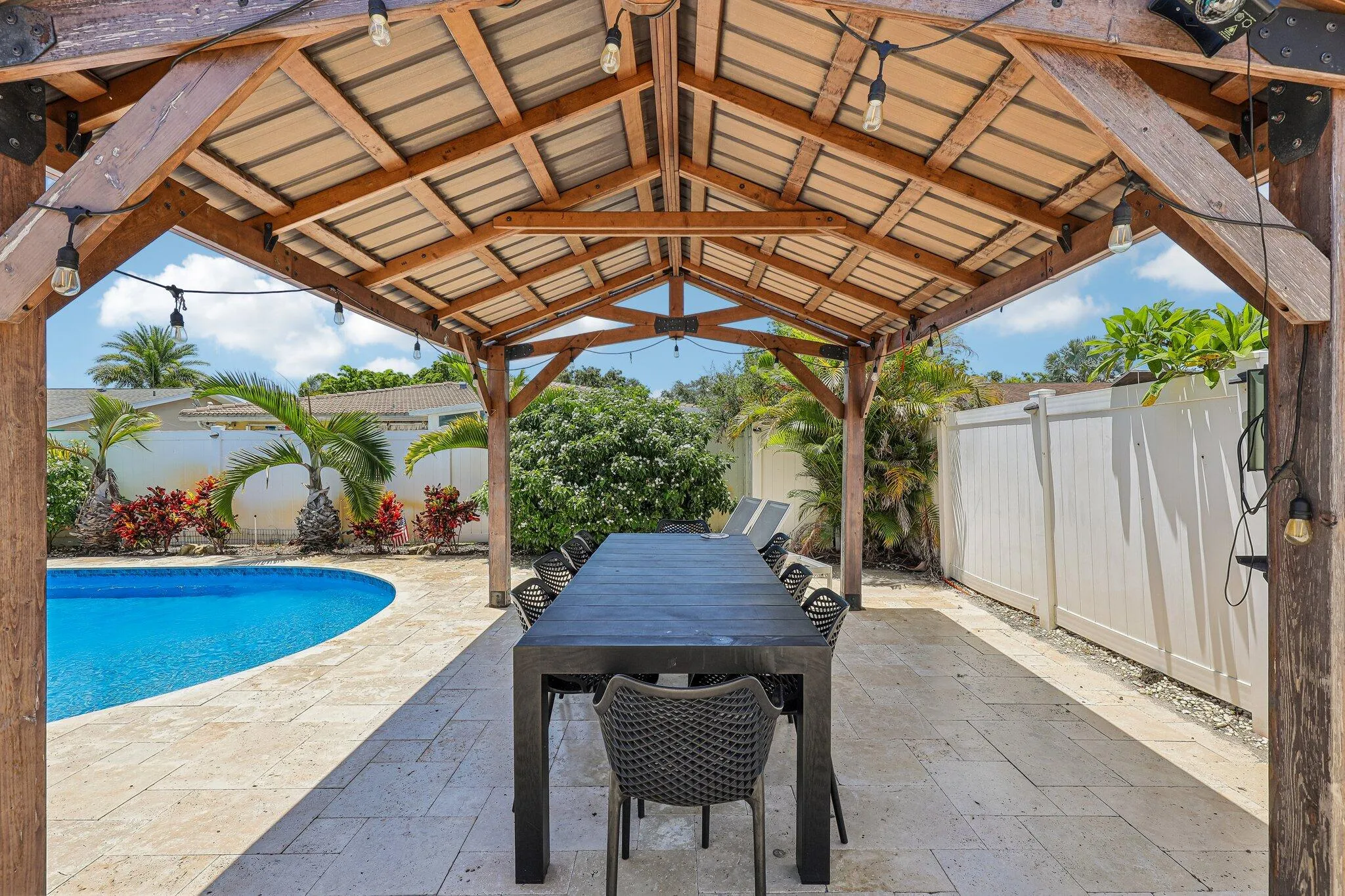 46-web-or-mls-NW 68th St-S2207-046