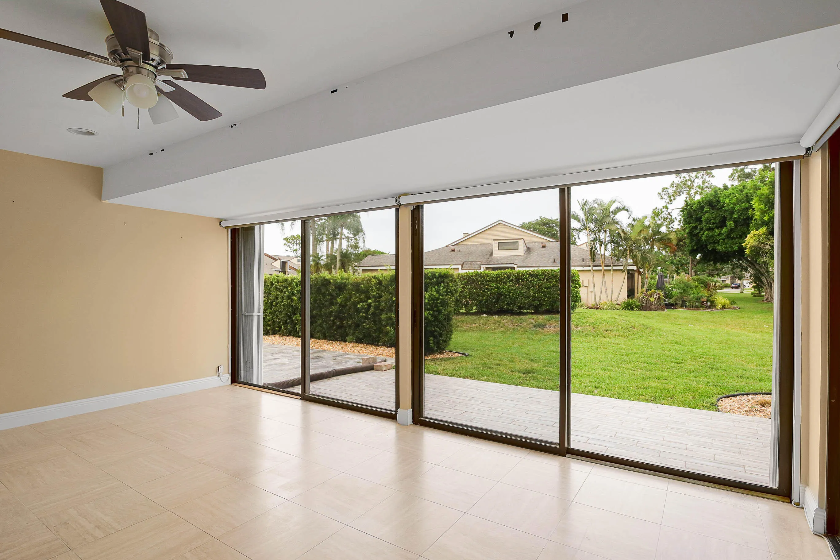 6845 Fountains Circle (33)