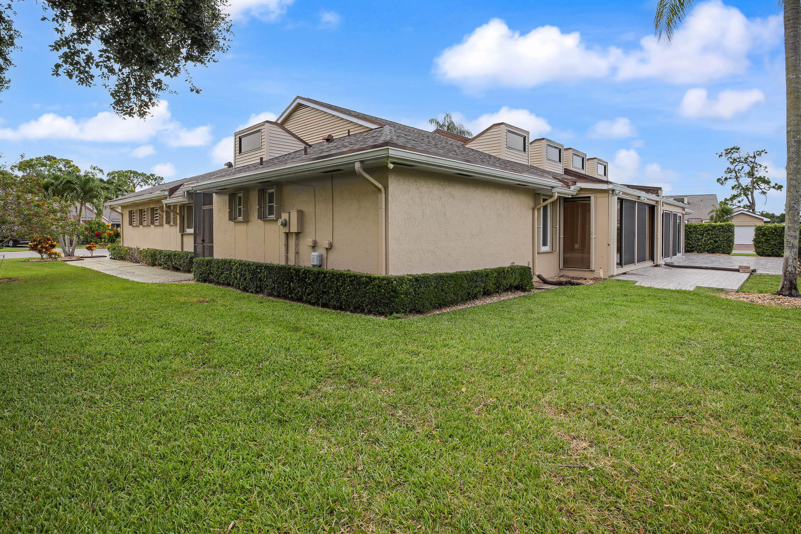 6845 Fountains Circle (37)