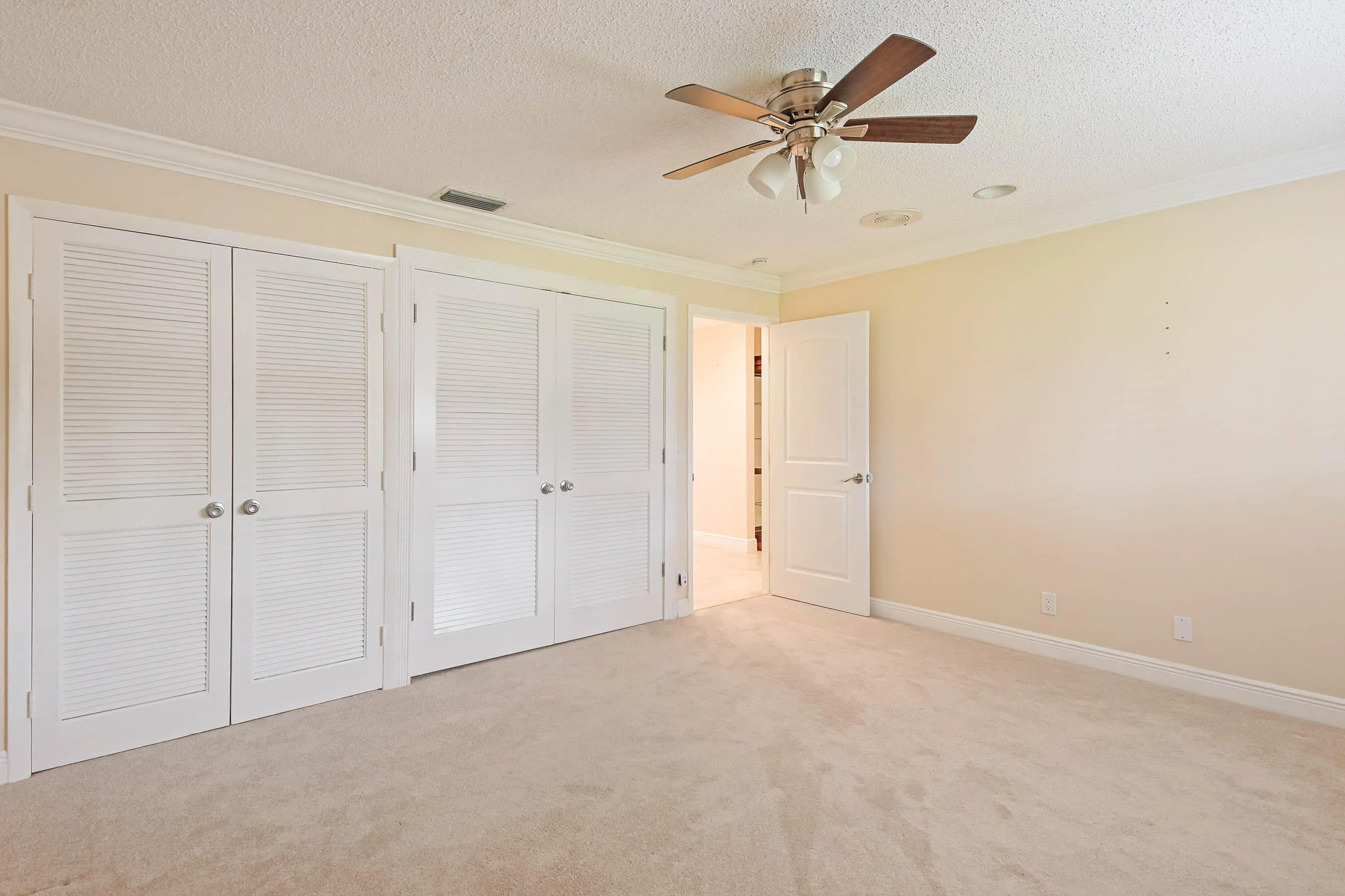6845 Fountains Circle (26)