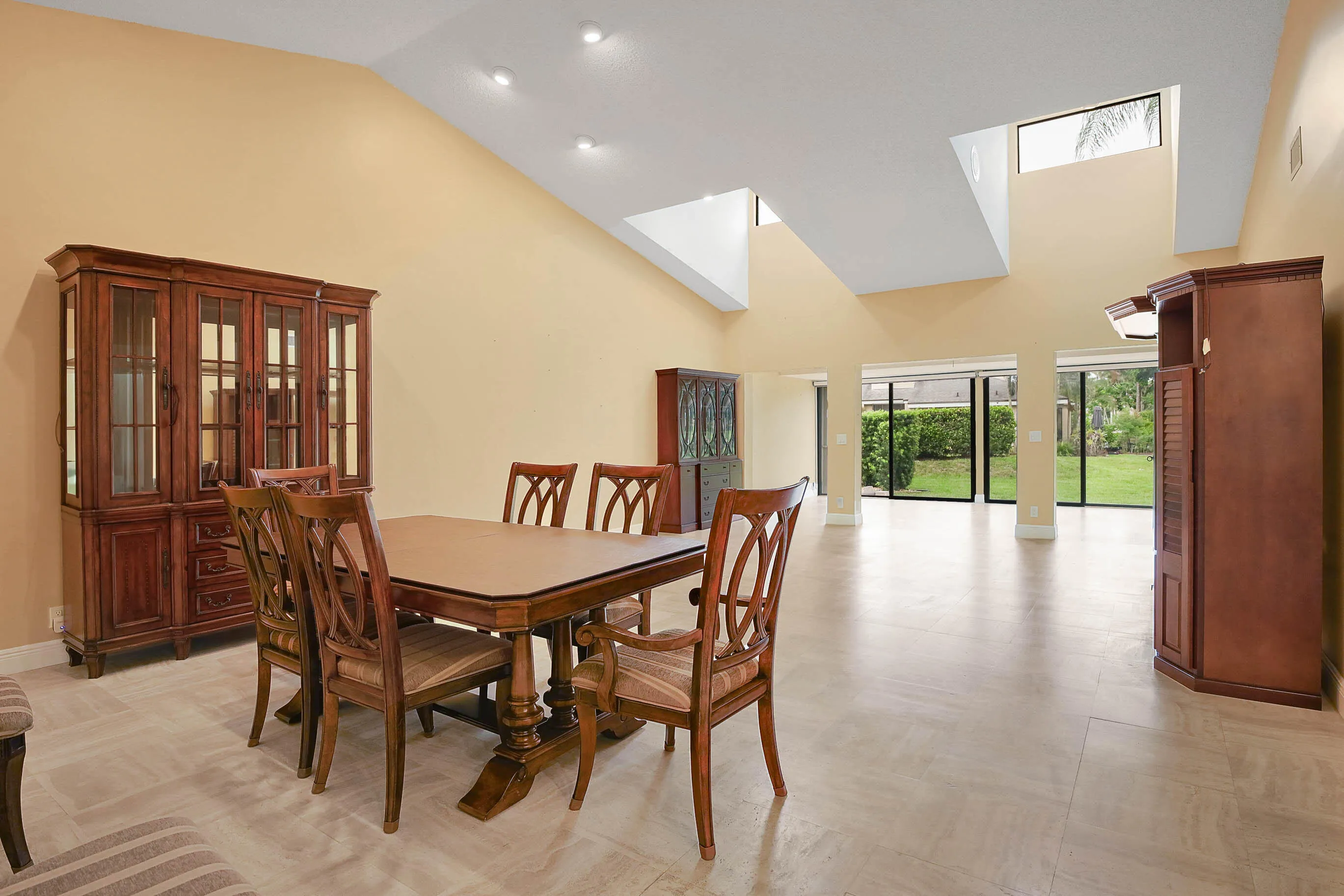 6845 Fountains Circle (5)