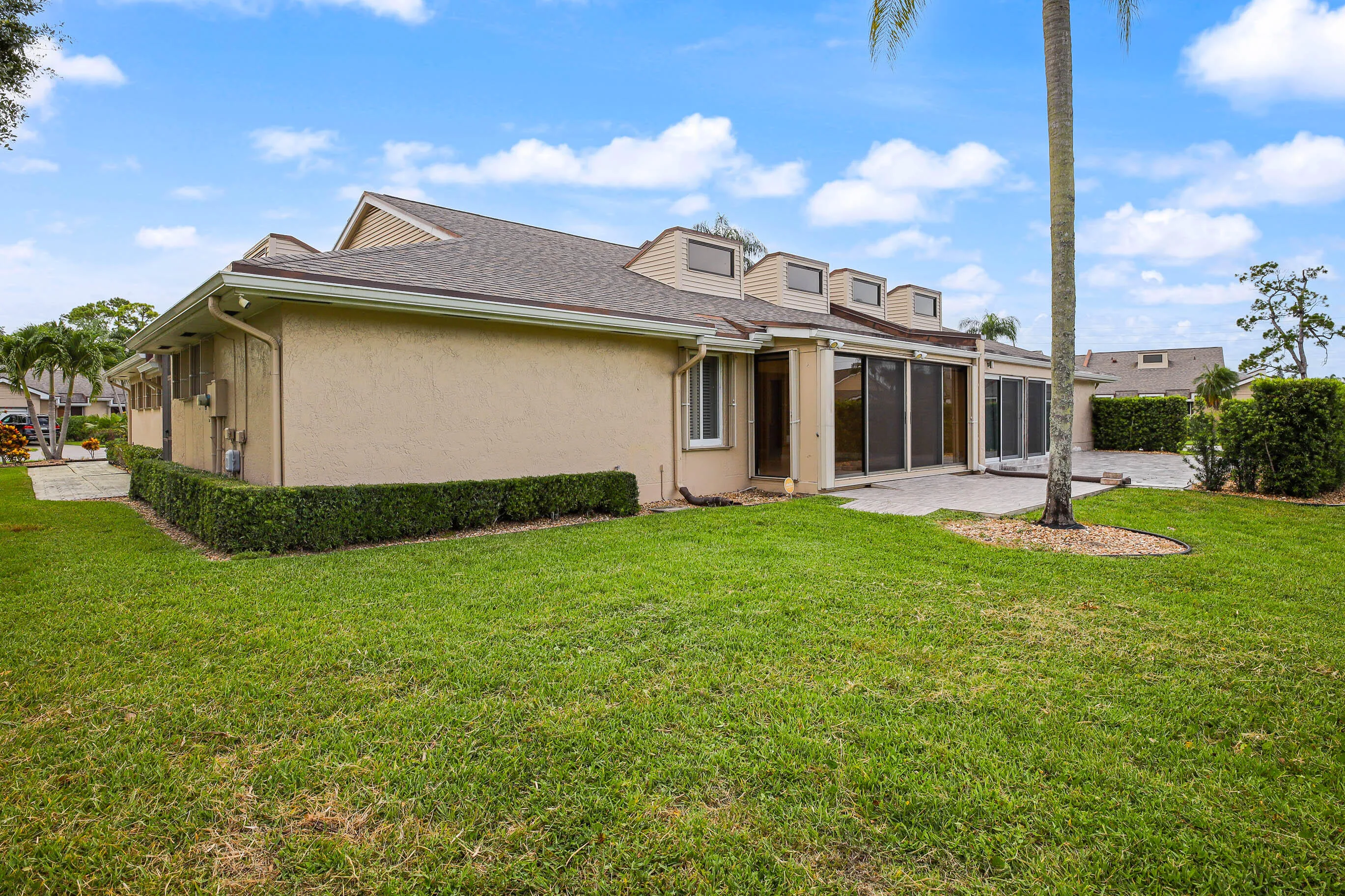 6845 Fountains Circle (35)