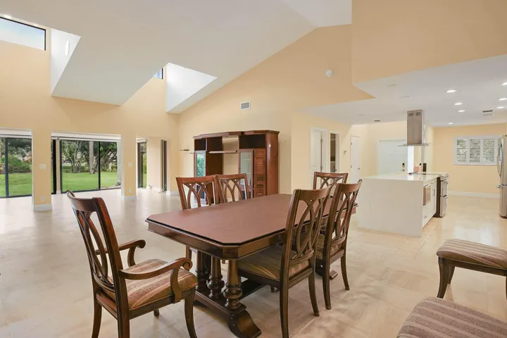 6845 Fountains Circle (6)