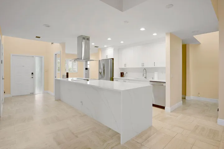6845 Fountains Circle (11)