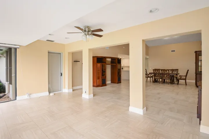 6845 Fountains Circle (9)