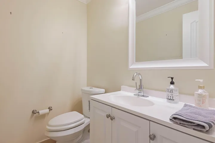 6845 Fountains Circle (30)