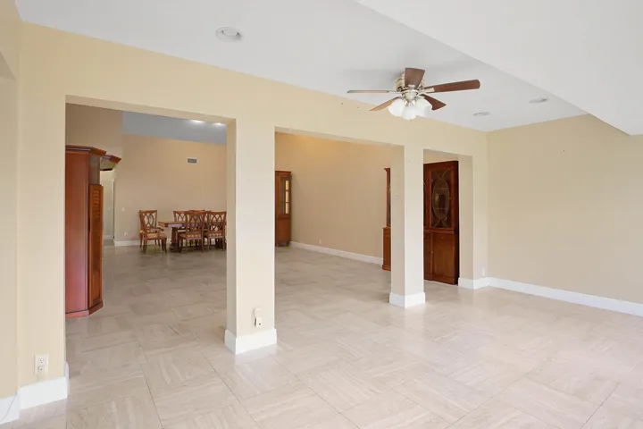 6845 Fountains Circle (10)