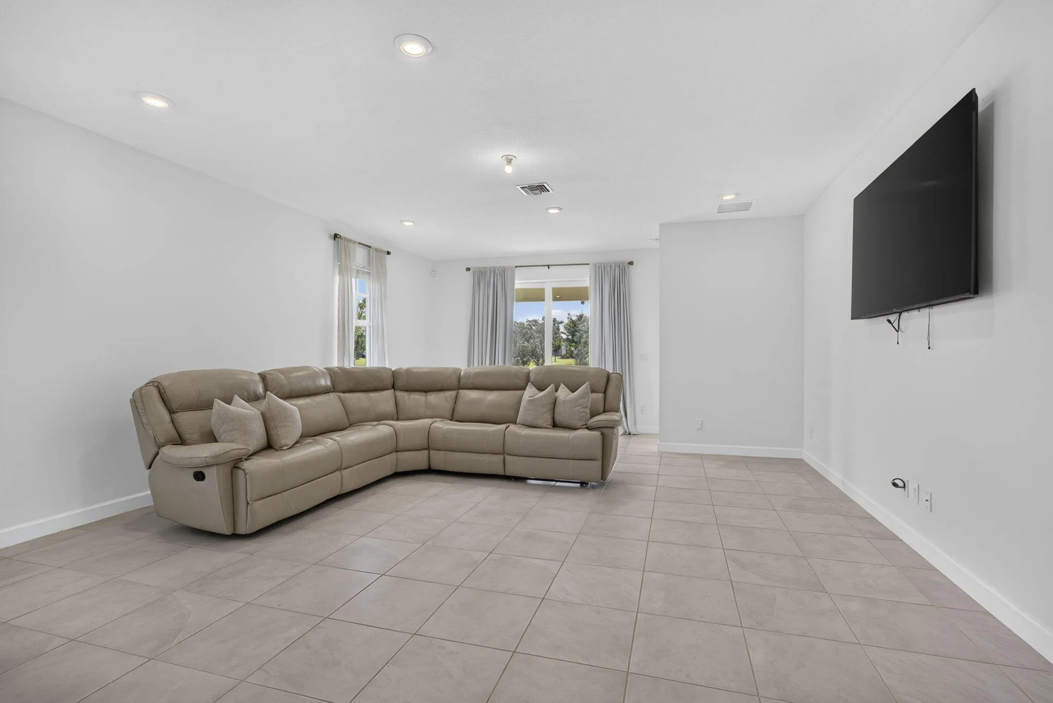 21-web-or-mls-BS1A4639