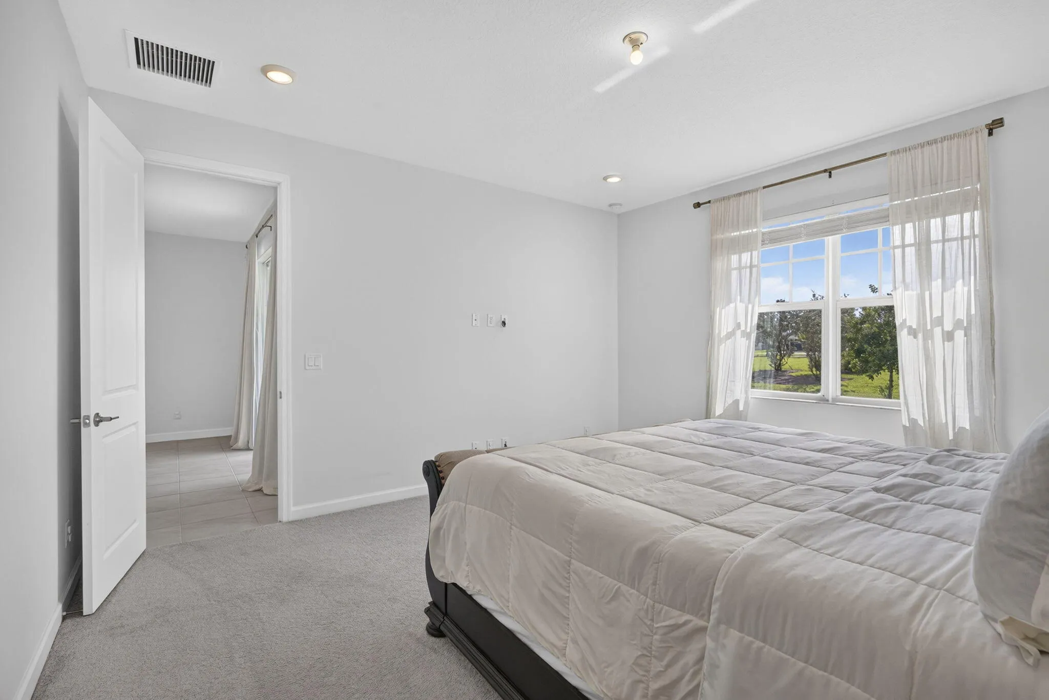 second bedroom