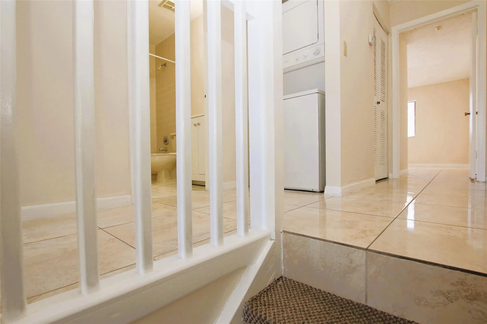 Split Floor Plan Upstairs