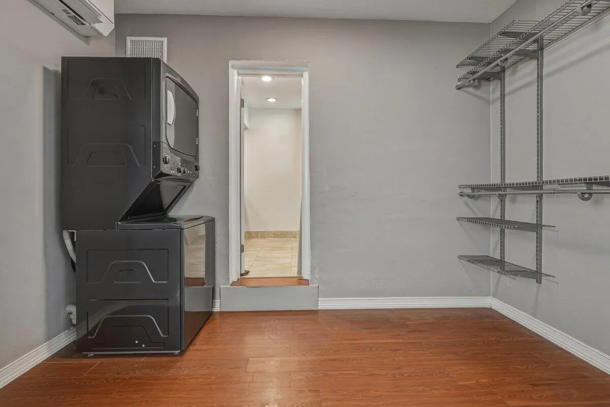 Washer/Dryer in apartment
