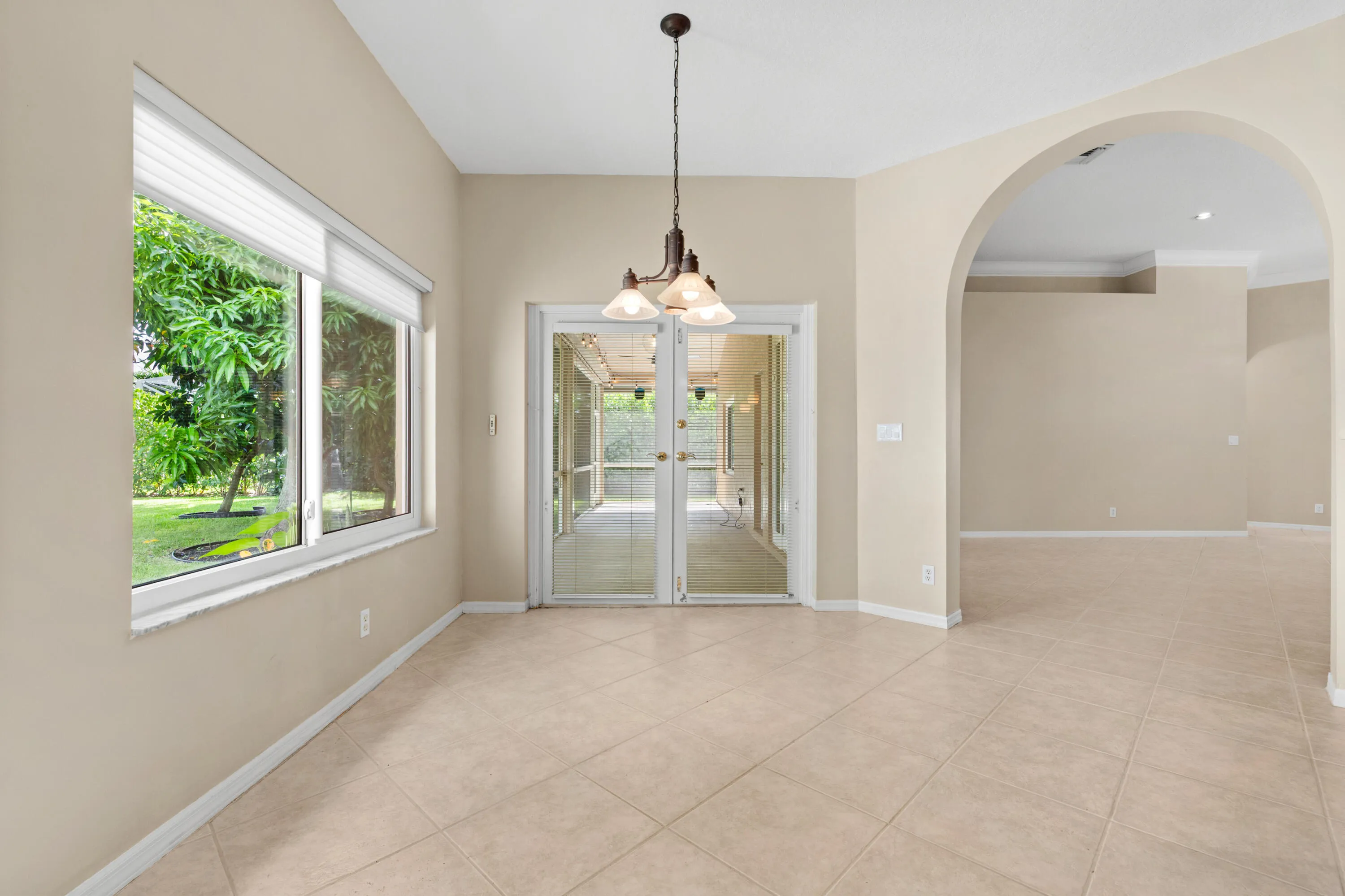 11595 Water Bend Ct_Vacant Large-15