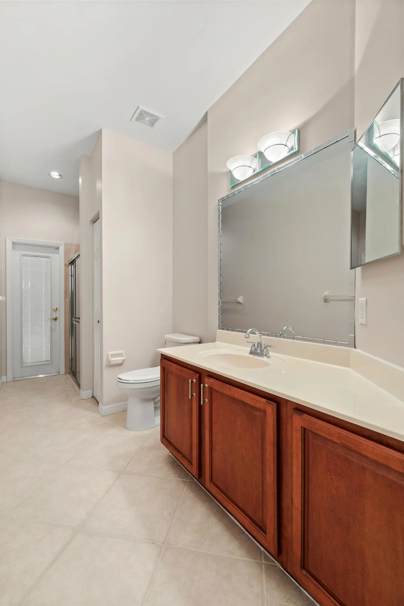 11595 Water Bend Ct_Vacant Large-31