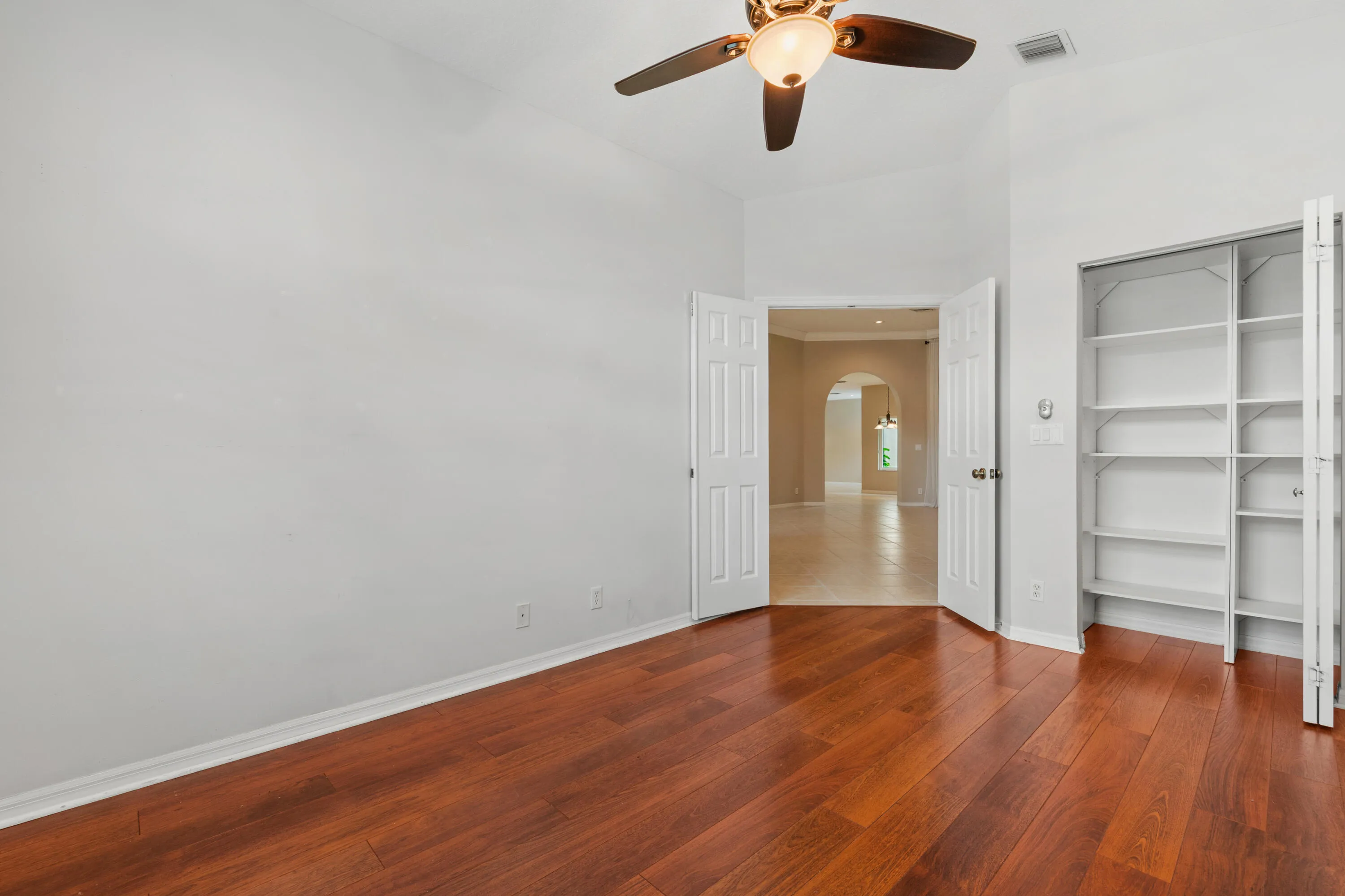 11595 Water Bend Ct_Vacant Large-30