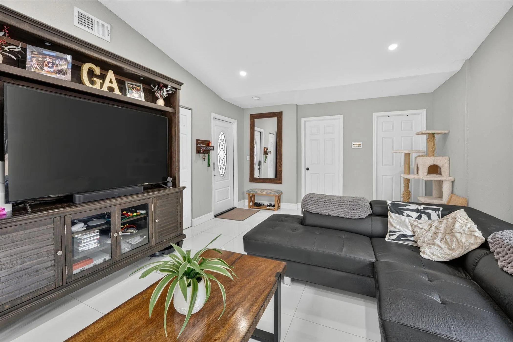 20-8131-NW-44th-Ct-LPG