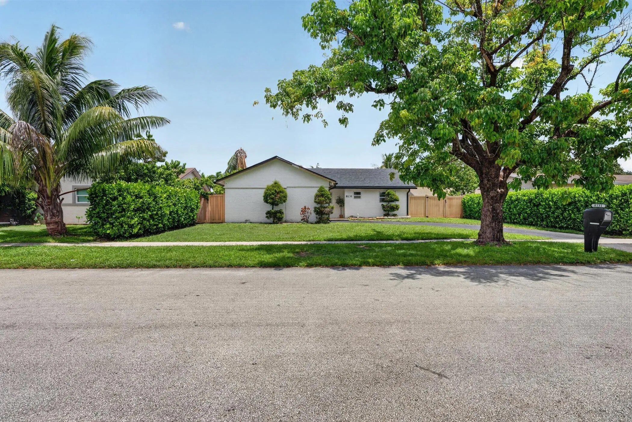 06-8131-NW-44th-Ct-LPG