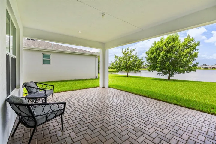 Covered Lanai with Lake View