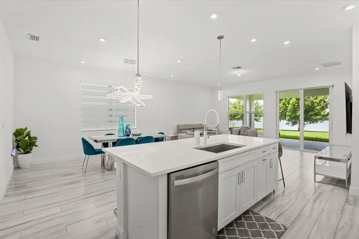 Spacious Floor Plan