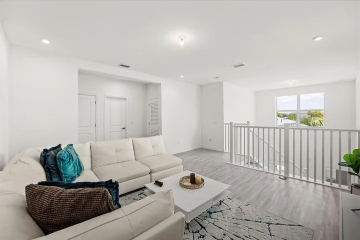 Large Flex Room