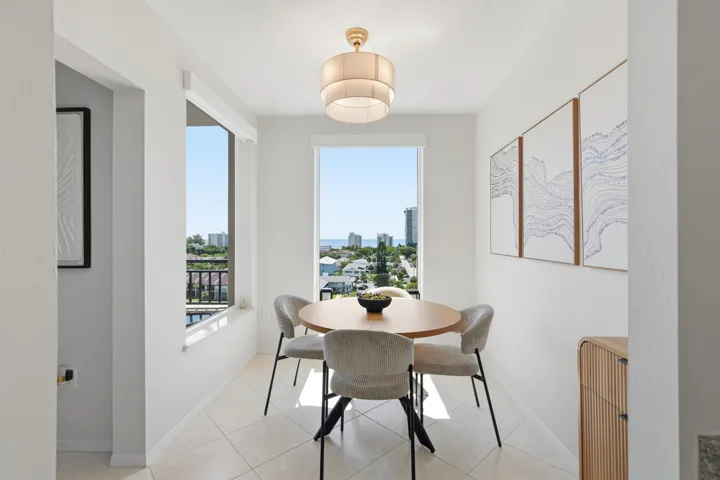 breakfast nook