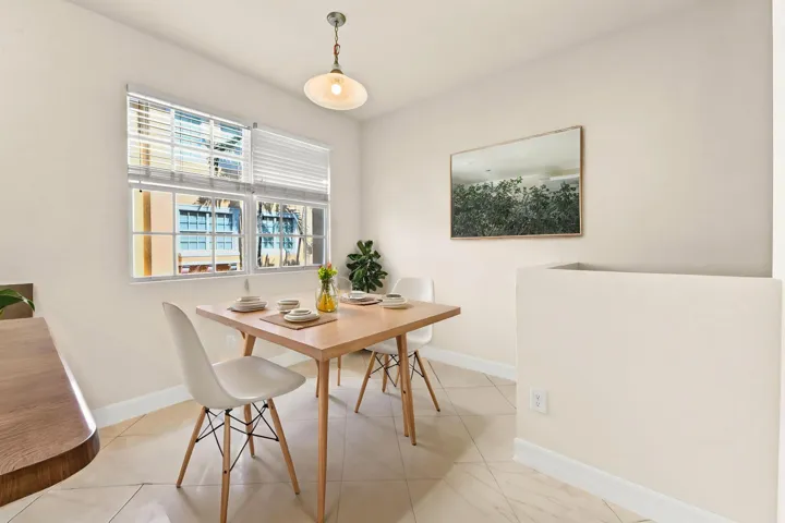 16-Dining-room-03_VS