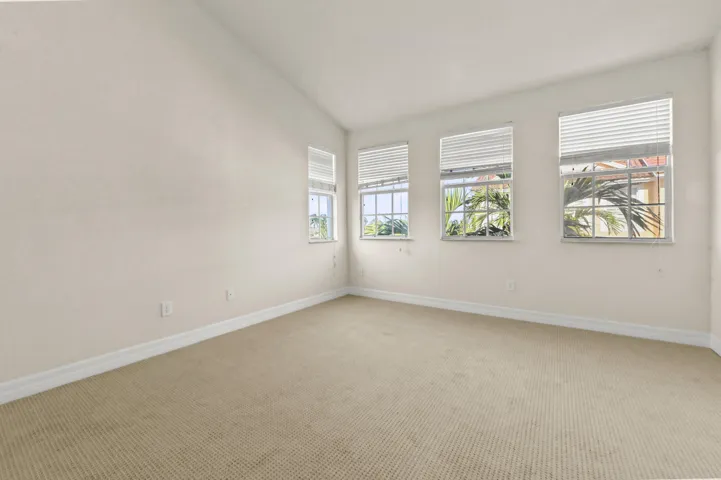 26 Bedroom 01