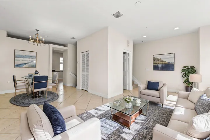 10-Living-room-03_VS