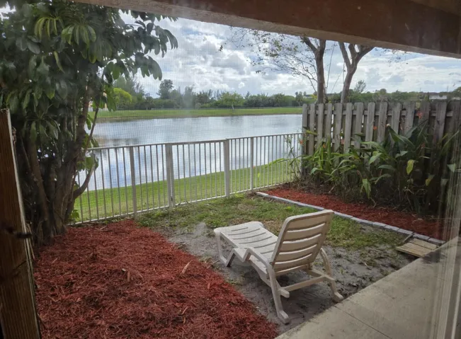 Fenced patio!