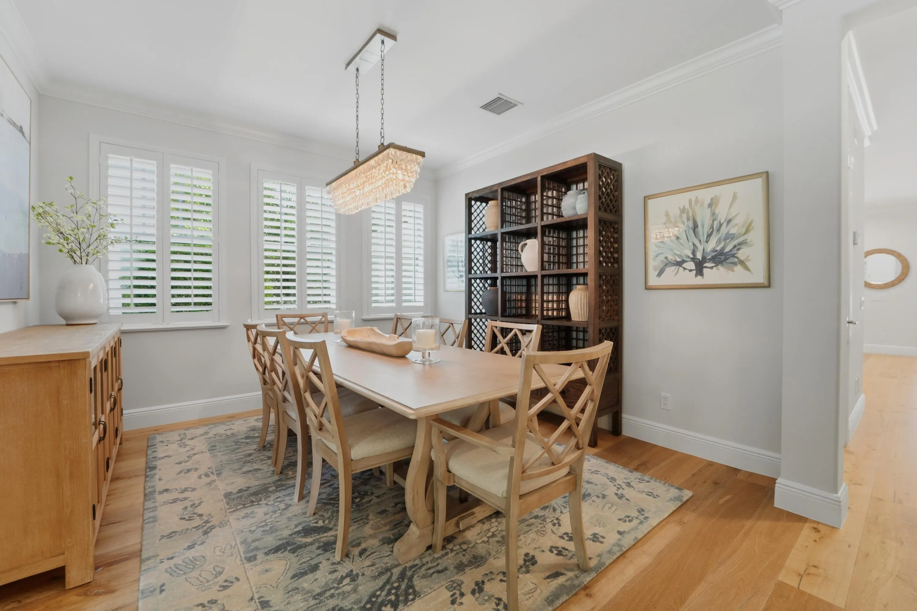 formal dining area