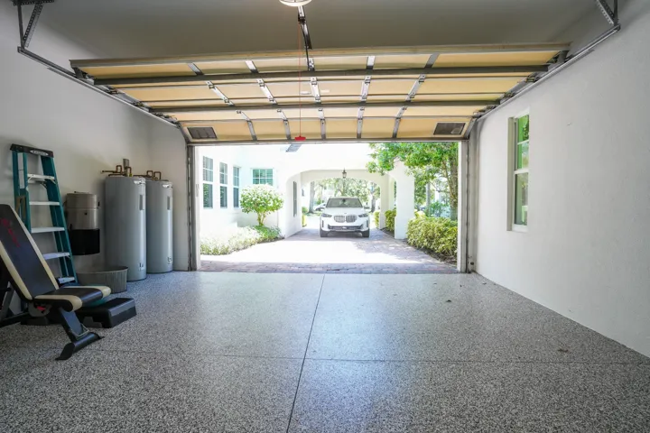 garage