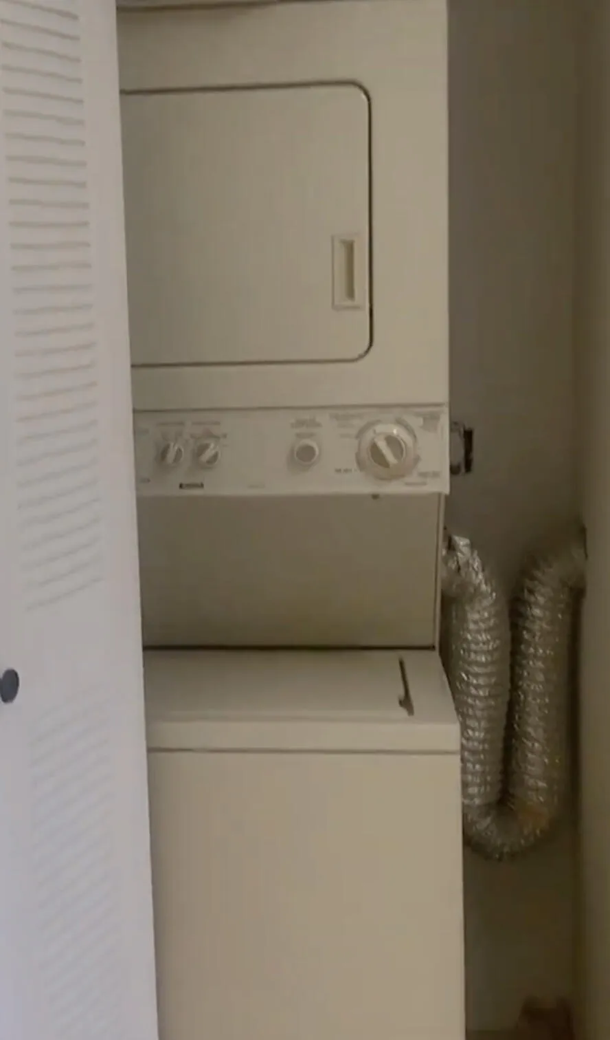 washer and dryer in unit