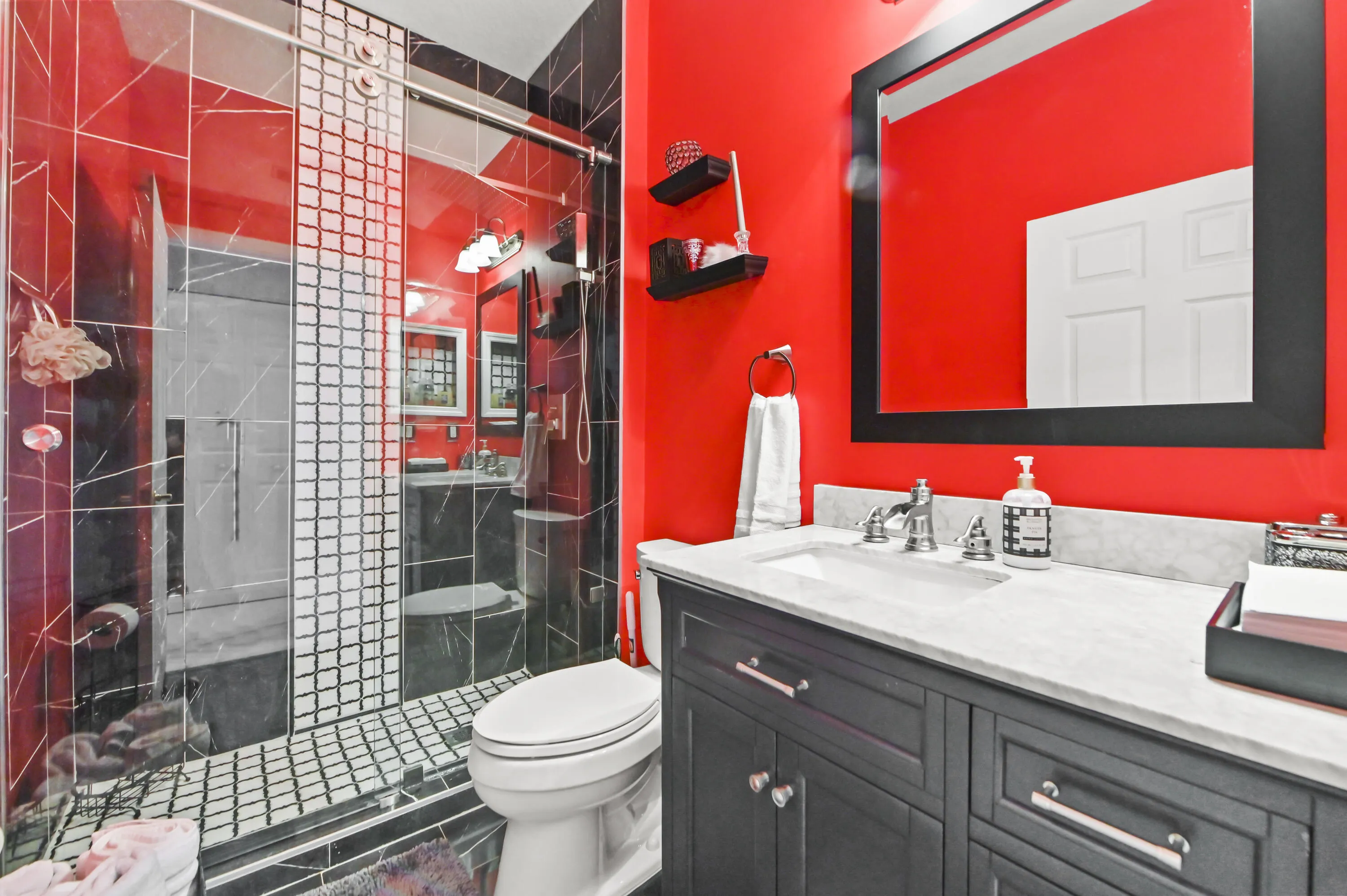 24 Bathroom 01