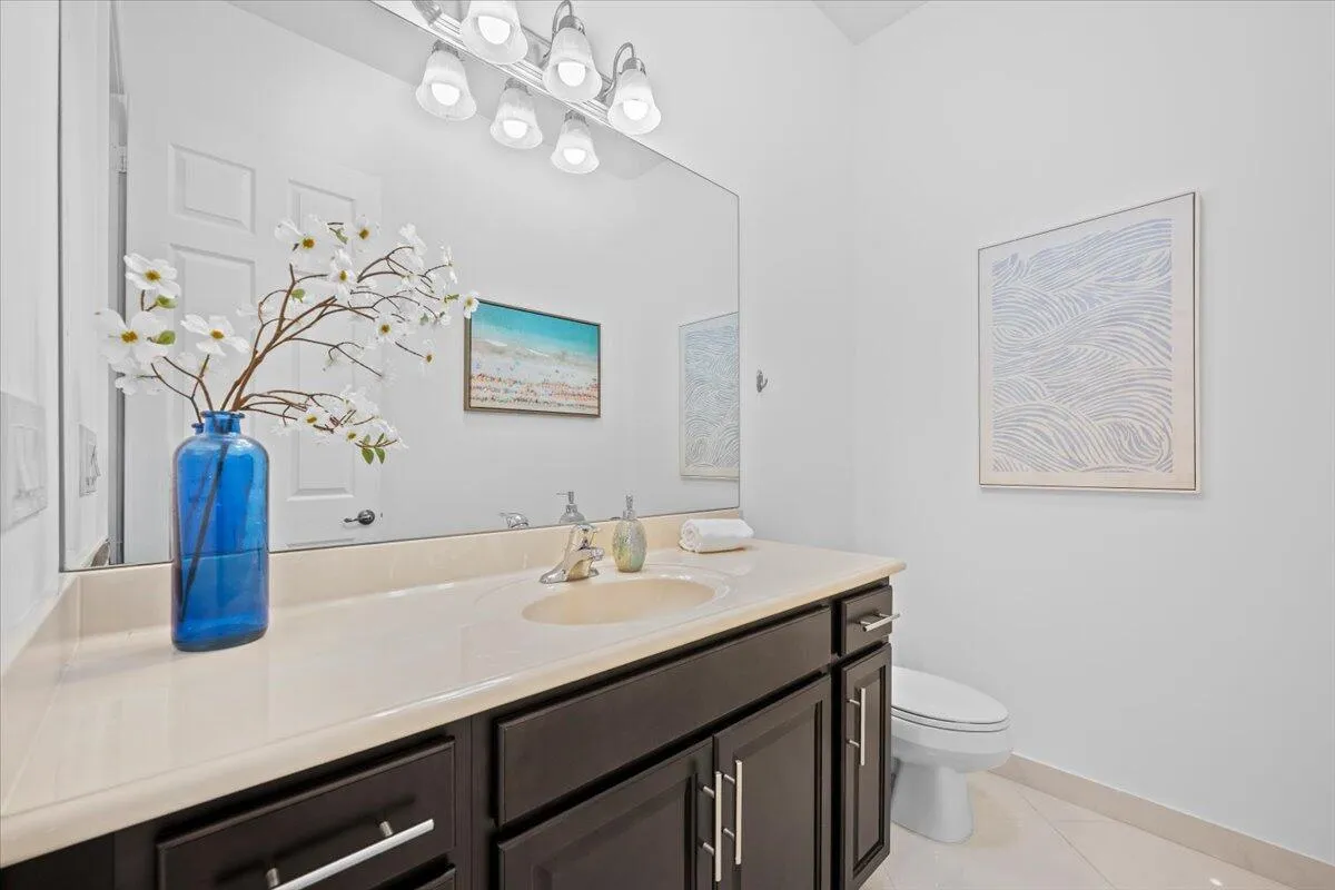Guest Half Bath 1st Floor